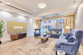 bnbme - Emirates Crown - 2BR & Maid Room