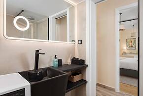 Glyfada Lux Olive Suites - Pathos