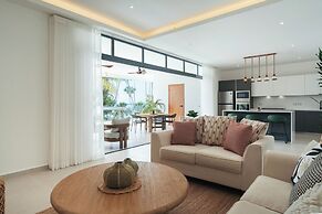 Sol de Arena Beachfront Condos