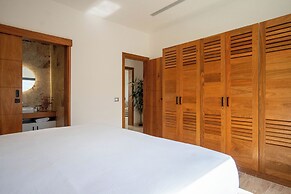 Sol de Arena Beachfront Condos