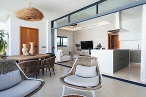 Sol de Arena Beachfront Condos
