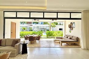 Sol de Arena Beachfront Condos