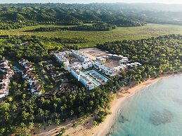 Sol de Arena Beachfront Condos