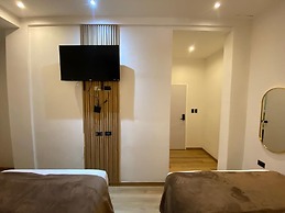 Hotel Merendon Express