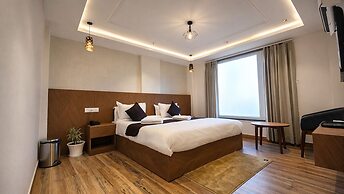 Hotel The Montara Near Ganga Ghat
