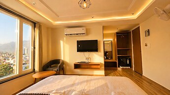 Hotel The Montara Near Ganga Ghat