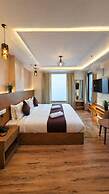 Hotel The Montara Near Ganga Ghat