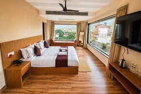 Hotel The Montara Near Ganga Ghat