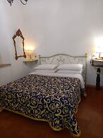 CHARMING LUCCA
