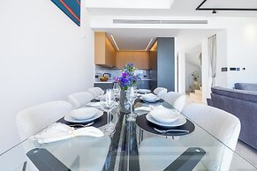 MITO Seaview by Serbellas