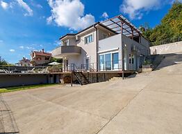 Holiday Home Nikas