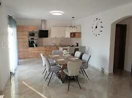 Apartment Penthouse Ivan