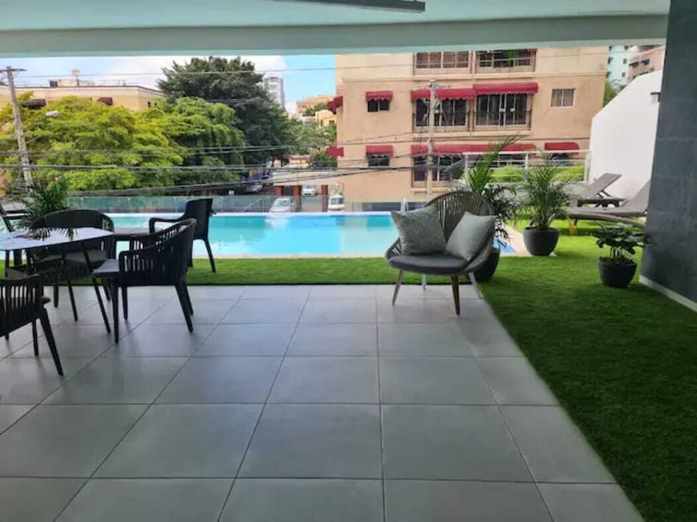 Downtown Three Bedroom SDQ Apartment