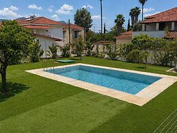 Casa Plati 1 2 - Private Pool Garden Stay