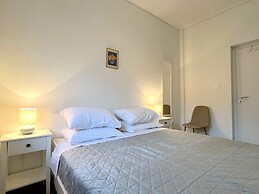 Taygetos View - Bright Modern Retreat in Center