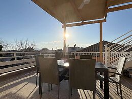 Taygetos View - Bright Modern Retreat in Center