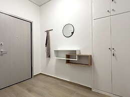 Taygetos View - Bright Modern Retreat in Center