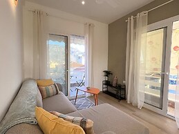 Taygetos View - Bright Modern Retreat in Center