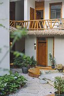 Yishan Resort Courtyard