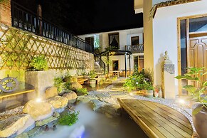 Yishan Resort Courtyard