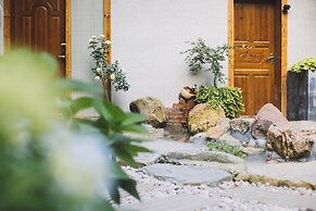 Yishan Resort Courtyard