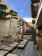 NOK Stylish 2 Masters W/patio & View