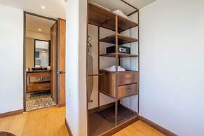 NOK Stylish 2 Masters W/patio & View