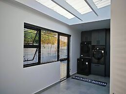 Room-courtyard Double Room With Shared B