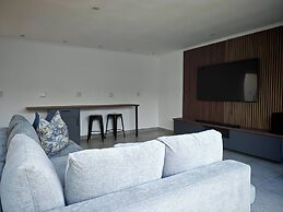 Room-courtyard Double Room With Shared B