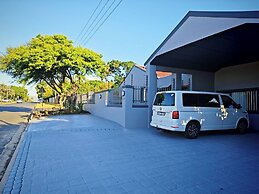 Room-courtyard Double Room With Shared B