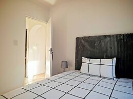 Room-courtyard Double Room With Shared B