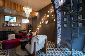 Atelier Ubud Art Lofts