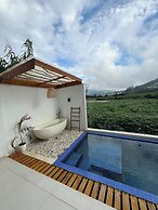 The Ridge Villas by Royal Cabin Dieng