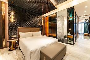Moonshy Villa