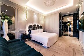 Moonshy Villa