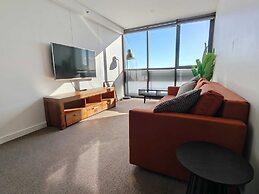 Apartment in Adelaide CBD with parking