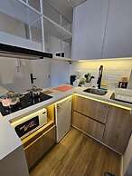 Askha Home Apartment - Deluxe Apartment