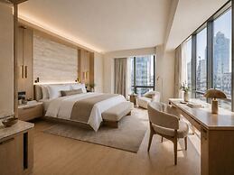 Everly Hotels & Suites