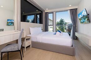 Ozone 1BR Signature Junior Suite