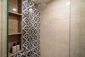 Ozone 1BR Signature Junior Suite