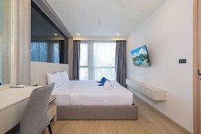 Ozone 1BR Signature Junior Suite