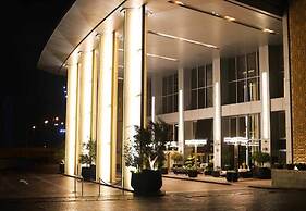 Kempinski Central Avenue Residence