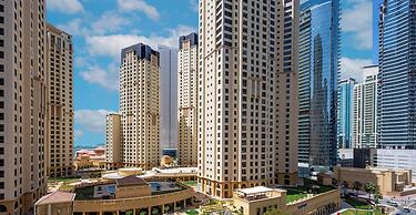LUX LIV Contemporary Skyline Studio