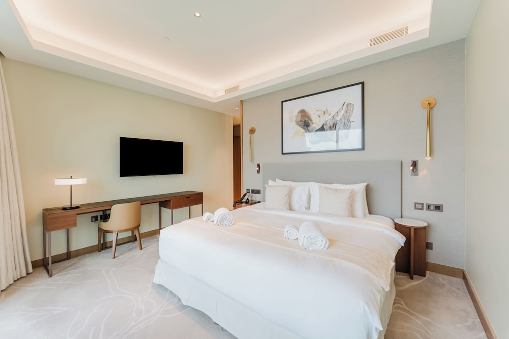 PVH - Address Opera 3BR