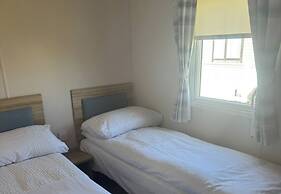 Caravan - Sleeps 6 - Parking