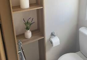 Caravan - Sleeps 6 - Parking