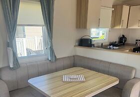 Caravan - Sleeps 6 - Parking