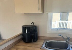 Caravan - Sleeps 6 - Parking