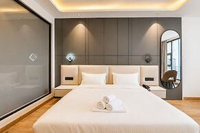 Melange Hotel - Golf course road