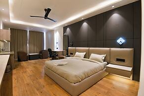 Melange Hotel - Golf course road